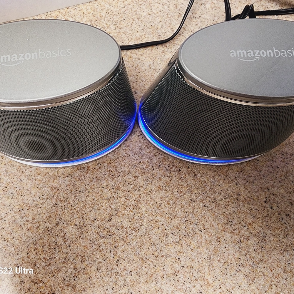amazon basic speaker - Picture 4 of 4
